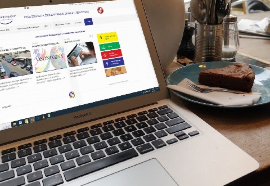 Online ili kombinirana nastava stranih jezika u Vodnikovoj